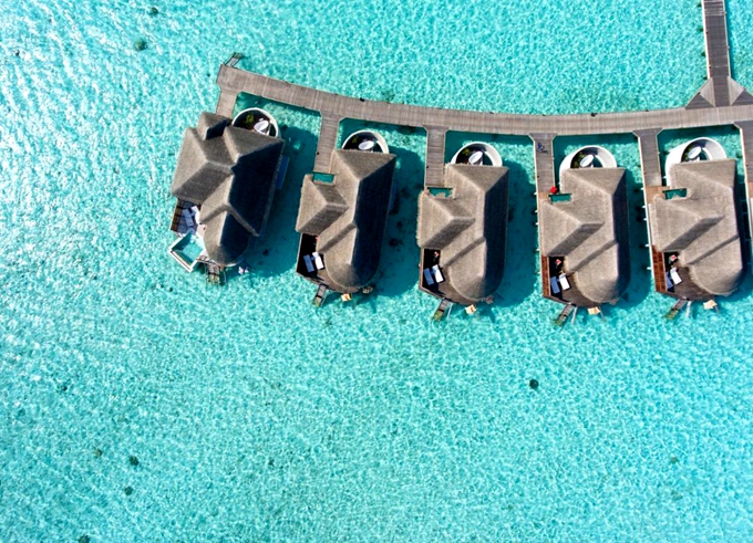 房型内部设施图片参考，如无边泳池与电视及音响， 水上别墅-Water Villa maldievs(肯尼呼拉岛|卡努呼拉 Kanuhura Maldives) 